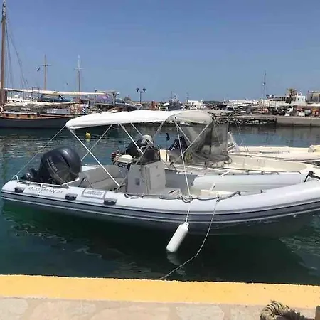 펜션 Octopus House Páros