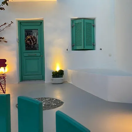 Octopus House Parikia (Paros)